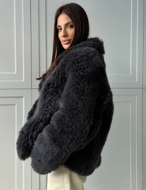 Короткая шуба - дубленка из натуральной овчины,  воротник апаш