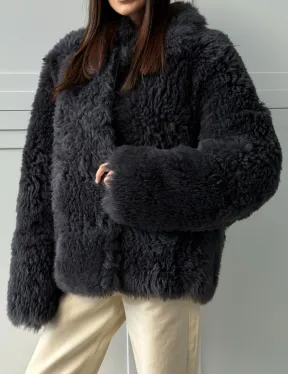 Короткая шуба - дубленка из натуральной овчины,  воротник апаш