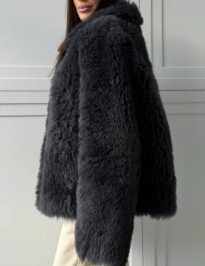 Короткая шуба - дубленка из натуральной овчины,  воротник апаш