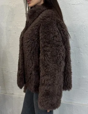 Полушубок - куртка женская из натуральной овчины с воротником апаш