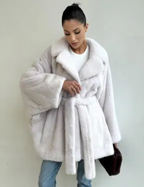 Premium шуба Летучая мышь из меха норки SAGA FURS с потайным меховым поясом