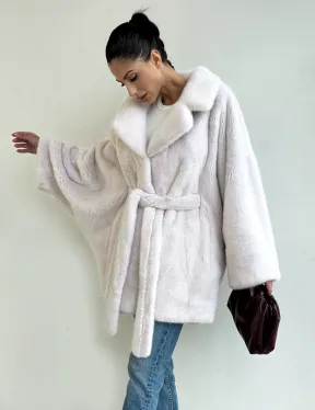 Premium шуба Летучая мышь из меха норки SAGA FURS с потайным меховым поясом