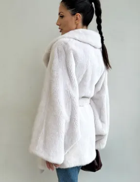 Premium шуба Летучая мышь из меха норки SAGA FURS с потайным меховым поясом