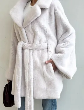 Premium шуба Летучая мышь из меха норки SAGA FURS с потайным меховым поясом