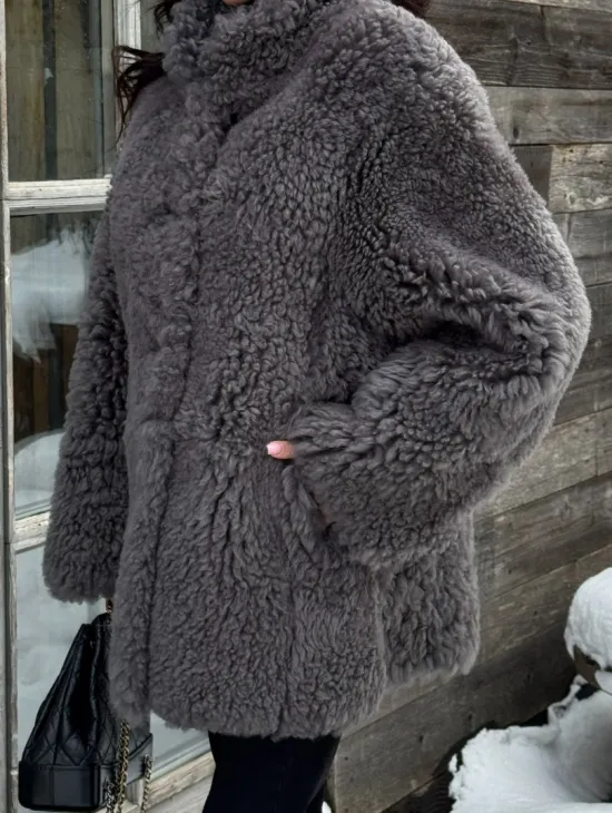 Шубка - дубленка двухсторонняя из натуральной овчины