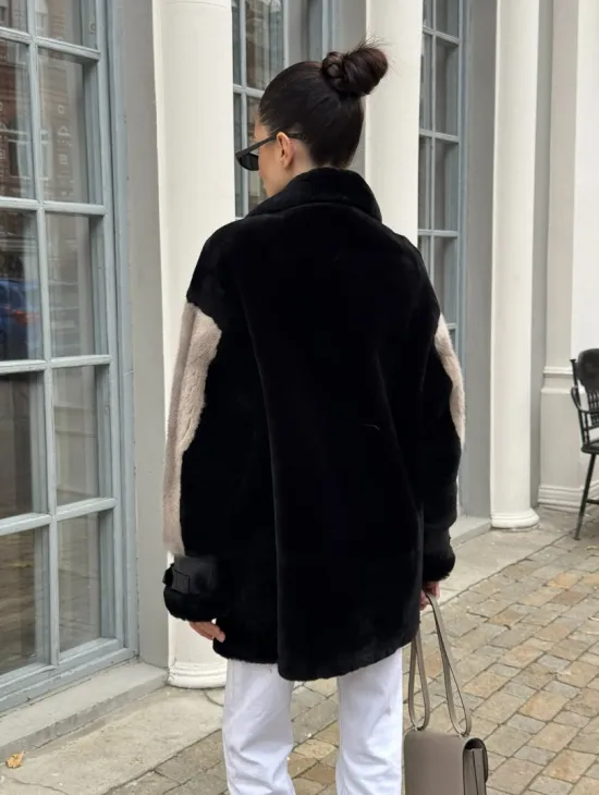 Удлиненная дубленка из натурального мериноса с отделкой из меха норки