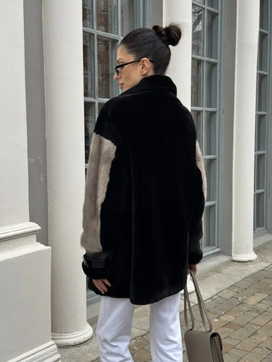 Удлиненная дубленка из натурального мериноса с отделкой из меха норки