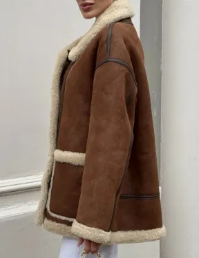 Современная коричневая дубленка из меха кёрли «Casual style»