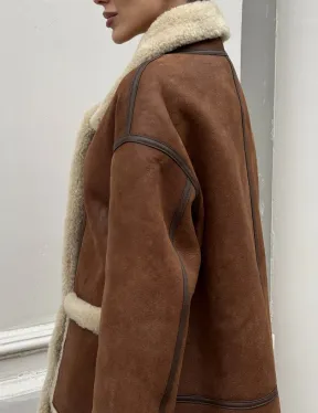 Современная коричневая дубленка из меха кёрли «Casual style»