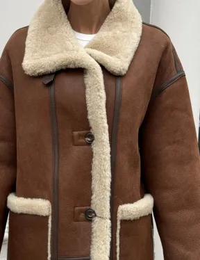 Современная коричневая дубленка из меха кёрли «Casual style»