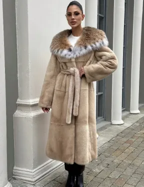 Классическая шуба из меха норки Champagne с капюшоном из рыси