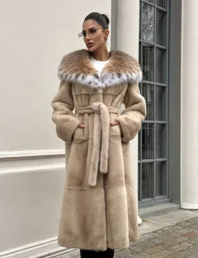 Классическая шуба из меха норки Champagne с капюшоном из рыси