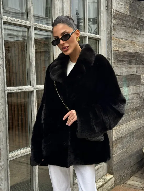 Черный короткий полушубок из плюшевой норки VELVET с английским воротником