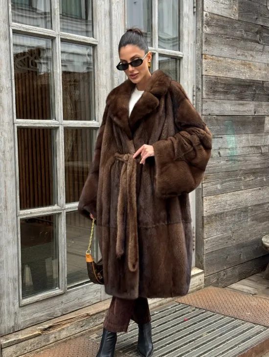 Шуба - кимоно Chic Fashion из норки орех с английским воротником