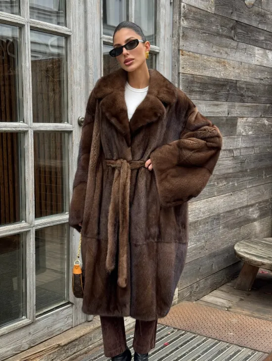 Шуба - кимоно Chic Fashion из норки орех с английским воротником