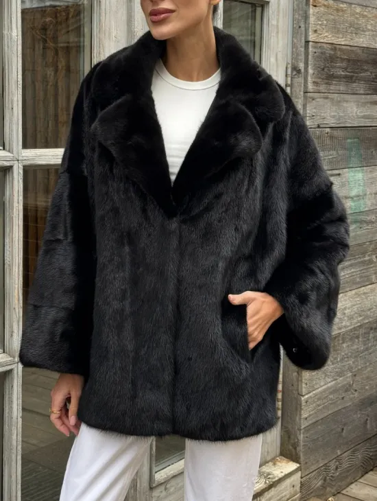 Женский норковый полушубок оверсайз в цвете Black, английский воротник