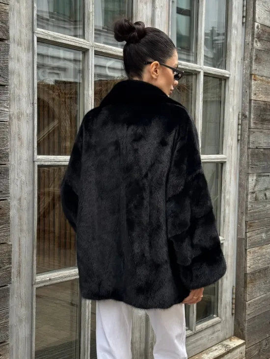 Женский норковый полушубок оверсайз в цвете Black, английский воротник