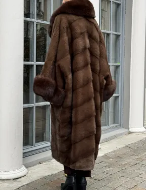 Норковая шуба пальто стиль «Бохо» с воротником и рукавами из меха песца - цвет орех