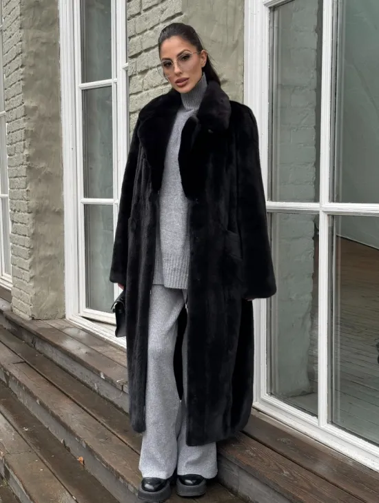 Шуба из канадской аукционной норки с английским воротником - Total black
