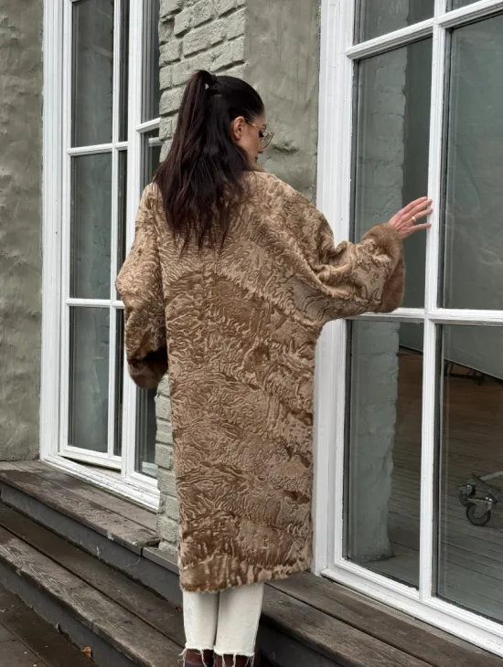 Женская шуба из меха каракуля GOLD кимоно паркет английский воротник