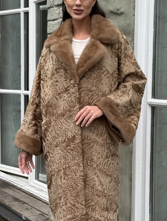 Женская шуба из меха каракуля GOLD кимоно паркет английский воротник