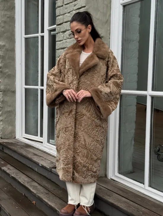 Женская шуба из меха каракуля GOLD кимоно паркет английский воротник