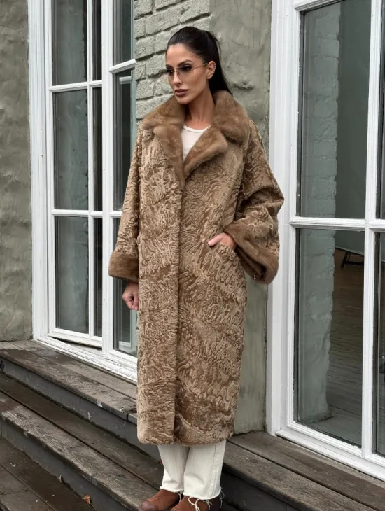 Женская шуба из меха каракуля GOLD кимоно паркет английский воротник