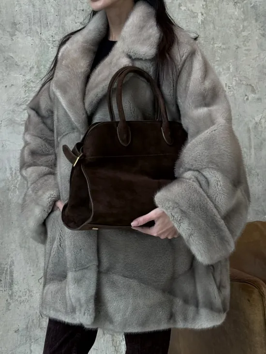 Меховое полупальто из аукционной серо-голубой норки с английским воротником