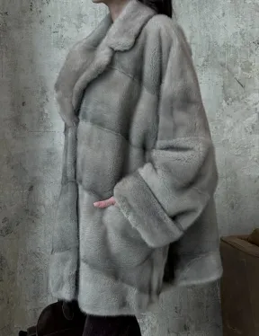 Меховое полупальто из аукционной серо-голубой норки с английским воротником