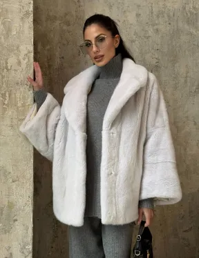 Шуба автоледи из импортной плюшевой норки White с английским воротником