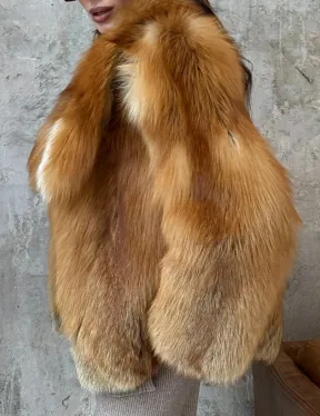 Короткая шуба из натуральной рыжей лисы
