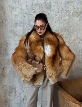 Короткая шуба из натуральной рыжей лисы