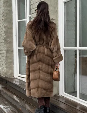 Шуба - кимоно из меха норки Saga Furs в натуральном цвете пастель