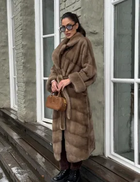 Шуба - кимоно из меха норки Saga Furs в натуральном цвете пастель