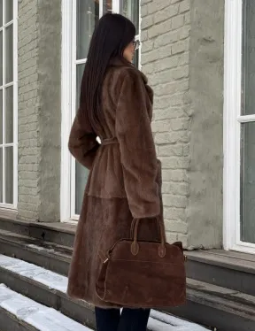 Классическая женская норковая шуба в цвете соболь с поясом и накладными карманами