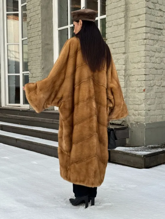 Женское меховое пальто оверсайз, стиль - Бохо из скандинавской норки GOLD