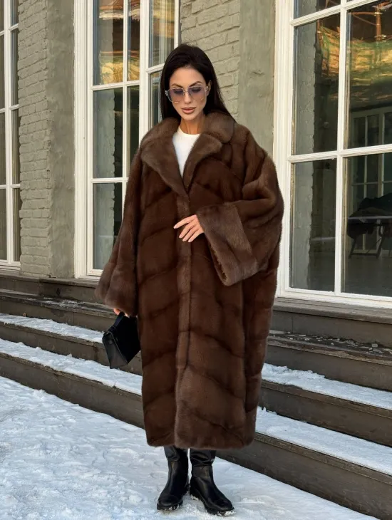 Женская шуба больших размеров из меха норки фасон «Бохо»