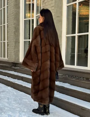 Женская шуба больших размеров из меха норки фасон «Бохо»