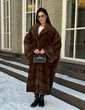 Женская шуба больших размеров из меха норки фасон «Бохо»