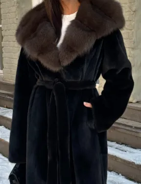 Черная шуба из плюшевой норки VELVET с капюшоном куница