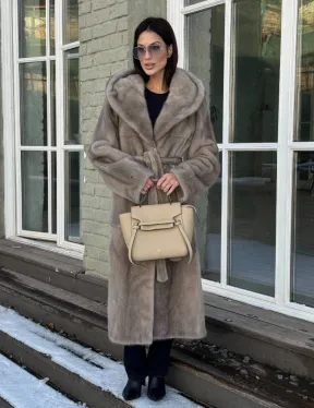 Шуба норковая серая с капюшоном и меховым поясом, классика