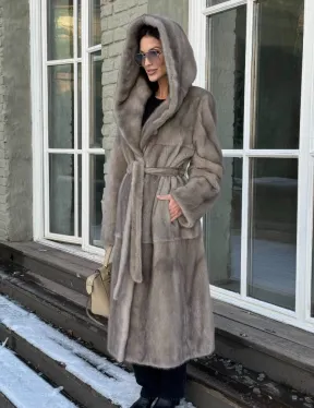 Шуба норковая серая с капюшоном и меховым поясом, классика