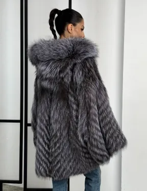 Шуба из меха чернобурки с капюшоном в росшив - летучая мышь