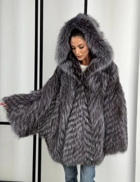 Шуба из меха чернобурки с капюшоном в росшив - летучая мышь