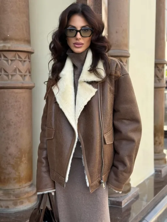 Коричневая женская дубленка из натуральной винтажной кожи