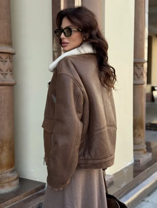Коричневая женская дубленка из натуральной винтажной кожи