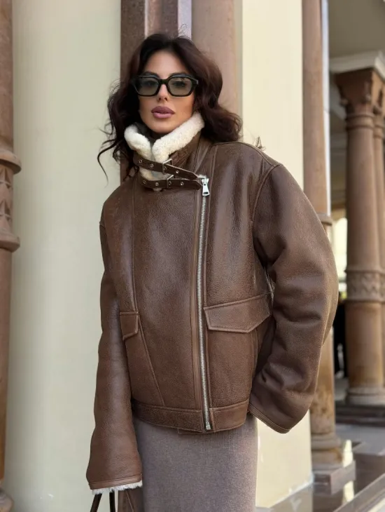 Коричневая женская дубленка из натуральной винтажной кожи