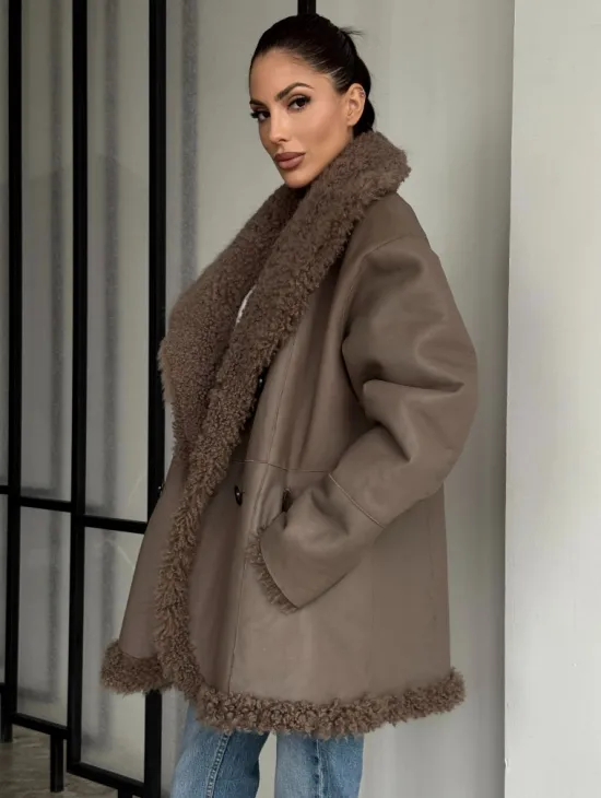 Женская двусторонняя дубленка из натуральной кожи - воротник шаль