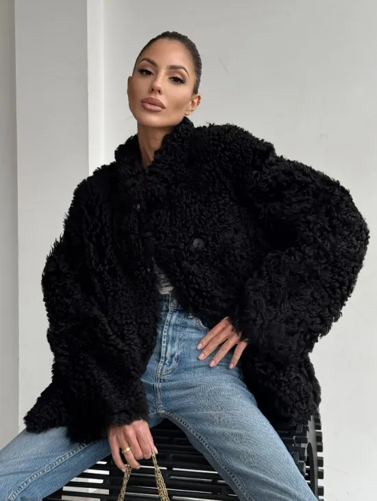 Черная двусторонняя женская дубленка зима 2025