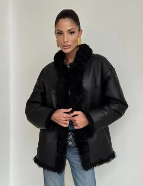 Черная двусторонняя женская дубленка зима 2025